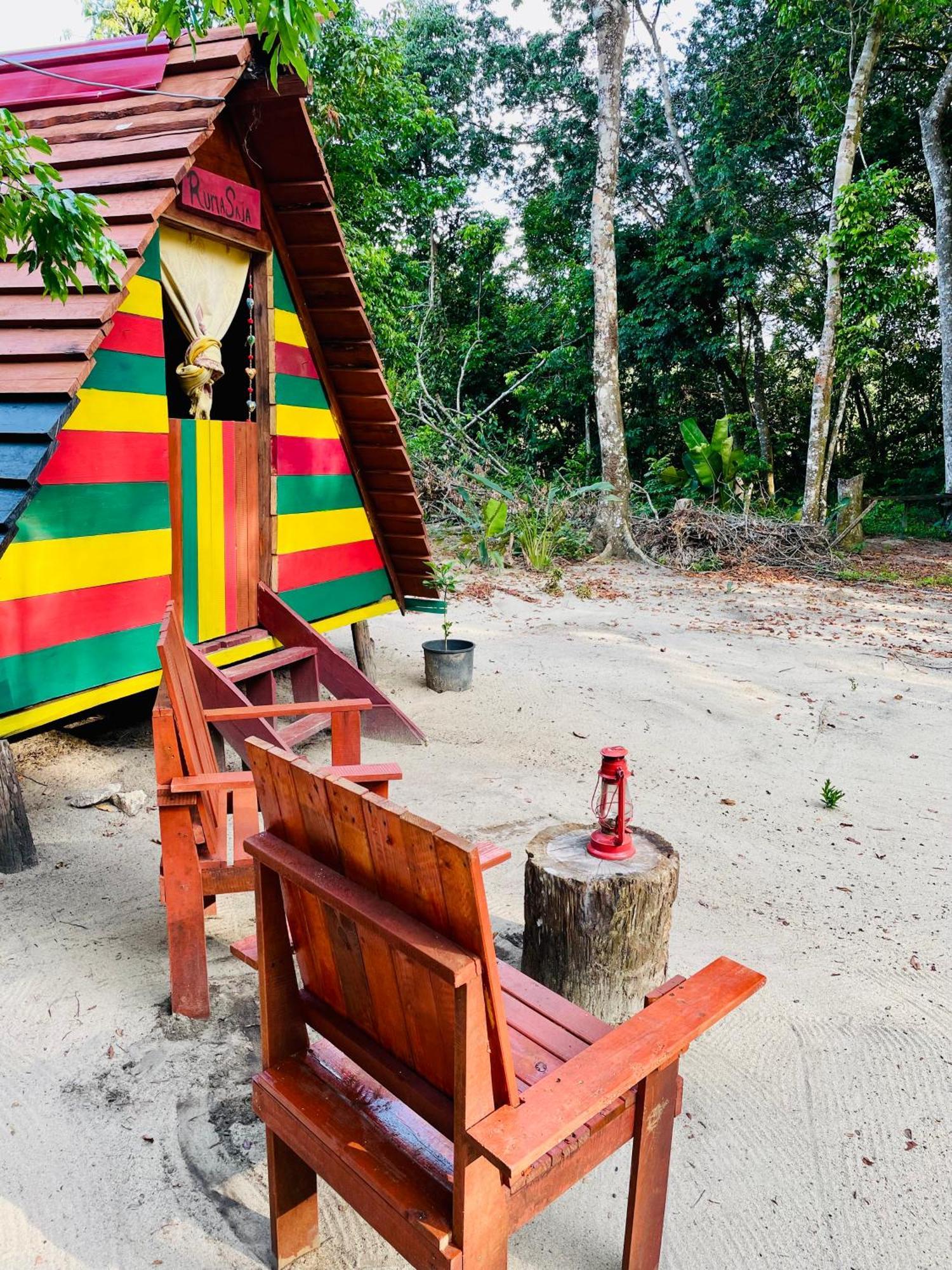 Land Of Promise - Reggae Bar & Eco Village Zanderij المظهر الخارجي الصورة